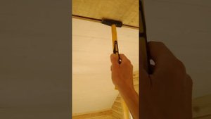 Монтаж вагонки 3. Нюансы монтажа в паз. Учимся работать молотком и забивать гвозди правильно:)