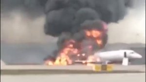 Пожар самолета Сухой суперджет 100 Suhoi SJ-100 в аэропорту Шереметьево 5 мая 2019 года