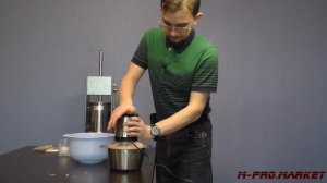 Куриные сосиски в коллагеновой оболочке.