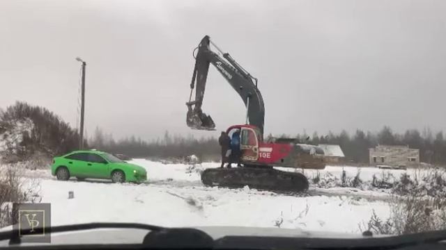 Экскаватор против машины смотреть онлайн