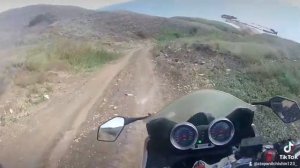 байк бандит на бездарожье. GSF 1200  на грунтовке в низ норм держит и эндуро не надо