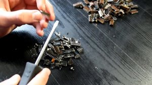 Золото в микросхемах | Как понять где есть золото ? | Илья Брод