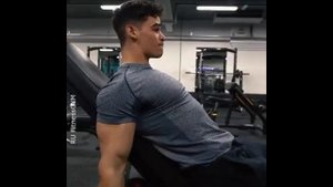 4 упражнения на бицепс RU GYM