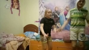 Так давай погудим.