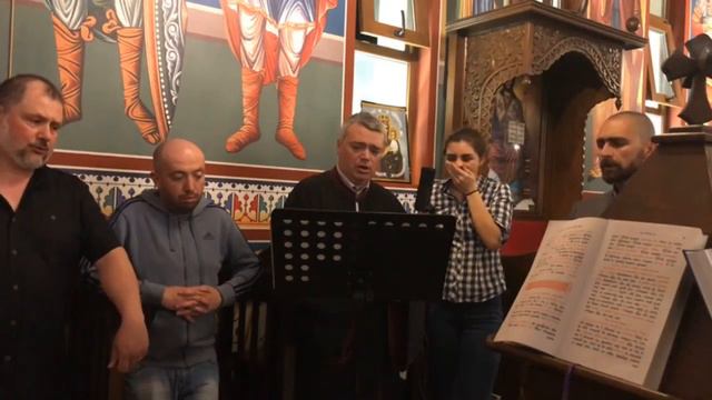 Пасха - Великден - Песнопения от Св. Литургия / Храм "Рождество Христово"