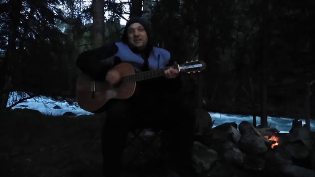Если с другом вышел в путь-под гитару