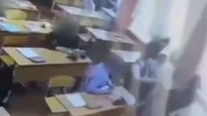 В башкирском Иглино 13-летняя школьница напала с ножом на своих одноклассниц.