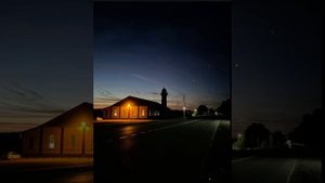 Салим Баханан. Красивое чтение Азана.