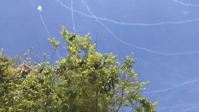 Обстрел Ашкелона ХАМАС пытается прорвать оборону Железного купола смотреть онлайн