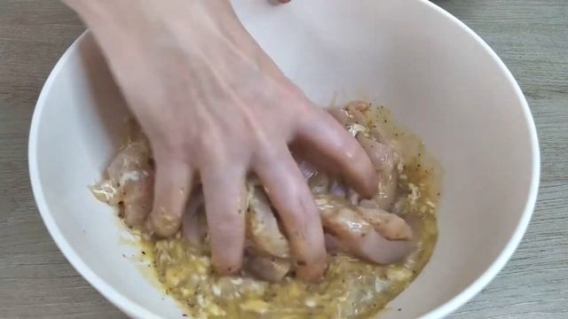Куриное филе в яичном маринаде - все гости будут просить этот рецепт
