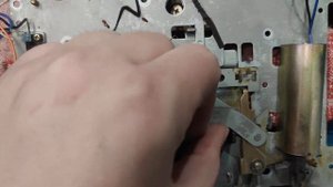 Hitachi TRK-8800 ремонт. замена пассиков, обслуживание