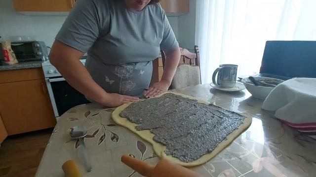 Наш день #184 Булочки с маком. Собираем робота. Гуляем с друзьями. смотреть онлайн