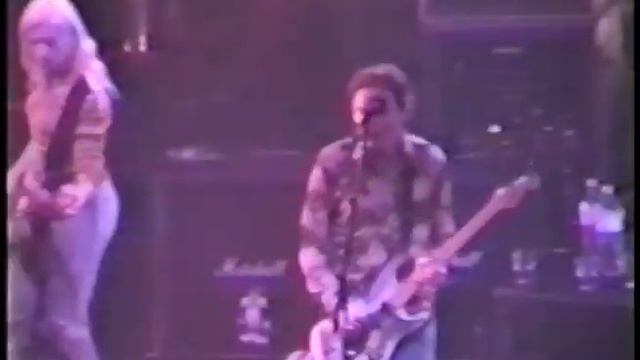 Smashing Pumpkins 1994-02-26 Astoria Theatre; London, UK смотреть онлайн