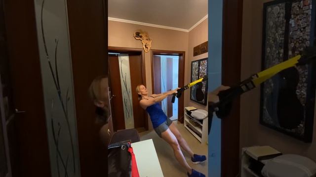 Подтягивания в trx смотреть онлайн