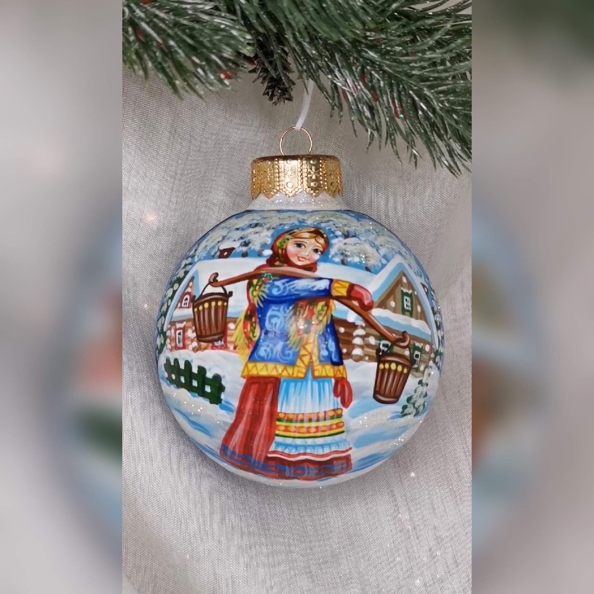 Арт. Л56   Распаковка Шар с ручной росписью 100 мм «Девушка с коромыслом»