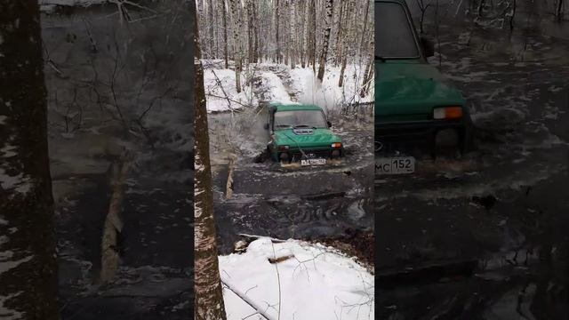 нива на 33" через канаву #nnov #offroad #nnovoffroad смотреть онлайн