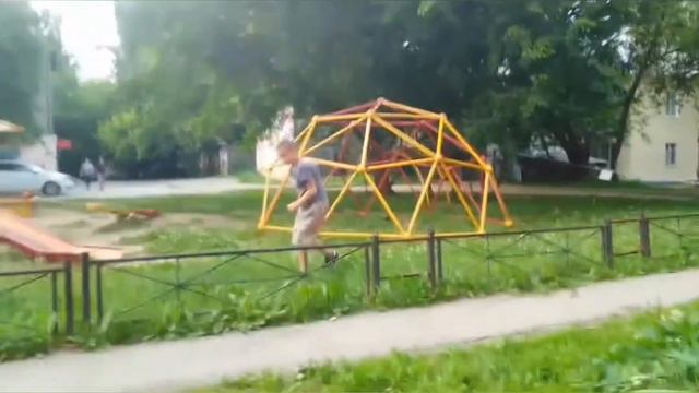 Чем я занимаюсь на каникулах!!!Трюки смотреть онлайн