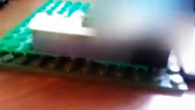 Копия видео Как сделать катапульту из лего. смотреть онлайн