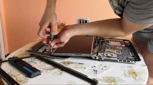 заменил битую матрицу, ноутбук Dell Inspiron 5520