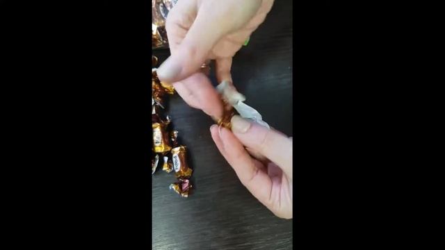 Карамель Рахат в шоколаде фабрики "Рахат" смотреть онлайн