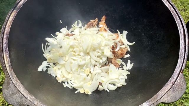 Кролик в сметане в казане. Рецепт сочного и вкусного кролика! #Кролик#Кроликвсметане#Кроликвказане#