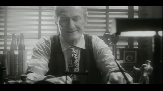 Home Alone - Angels With Filthy Souls (only the clip) смотреть онлайн