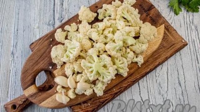 Куриные котлеты с цветной капустой в духовке