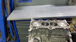 Хендай Солярис 1.6 G4FC.вполне живой мотор ,но желание клиента закон.расточка блока в 0.50.