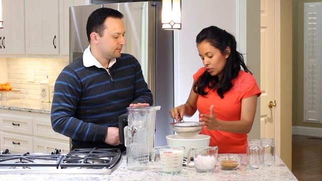 The BEST Way to Make HORCHATA ? // with Almond Milk смотреть онлайн