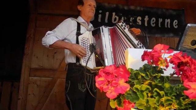 Die Silbersterne - Dirndl & Lederhosn смотреть онлайн