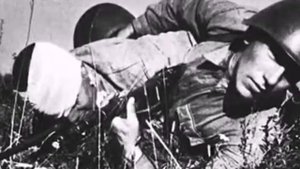 Шел Ленинградский паренек