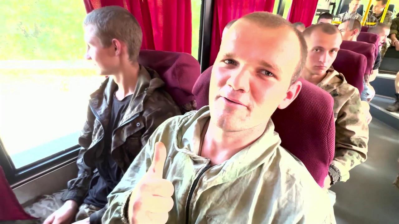 103 российских военнослужащих, захваченных в Курской области, освобождены из украинского плена