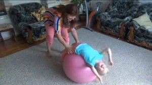 Гимнастика на мяче с Владиславой