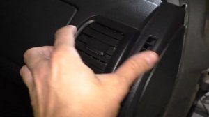 SKODA FABIA MK2 - How to remove vent air