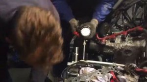 Ауди А8 4.2L Замер компрессии.