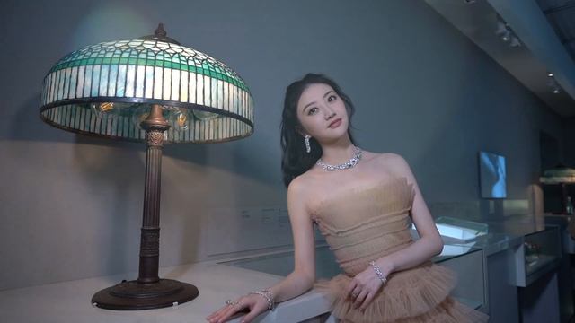 Tiffany & Co.— Tiffany Blue Book Collection смотреть онлайн