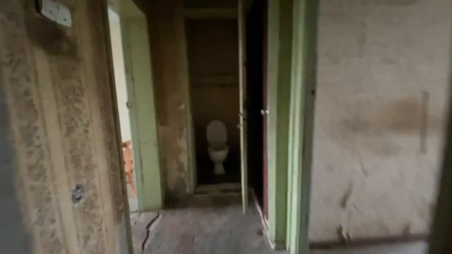 Продается квартира, состояние под ремонт.