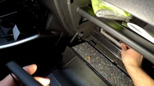 Mitsubishi Outlander 3 - Замена воздушного фильтра салона