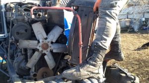Замена водяного насоса на тракторе ЮМЗ 6 (ч.2)