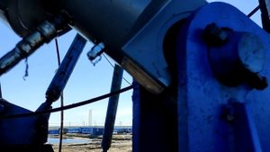 Результаты падения вышки буровой мобильной установки