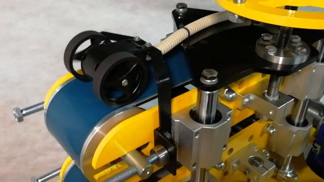 Пробный запуск тянущего устройства для экструзии уплотнителей, трубок и шлангов из мягкого ПВХ, ТЭП смотреть онлайн