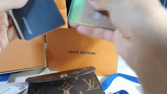 РАСПАКОВКА LOUIS VUITTON ROSALIE КОШЕЛЕК ДЛЯ МОНЕТ | ЧТО ПОМЕЩАЕТСЯ смотреть онлайн
