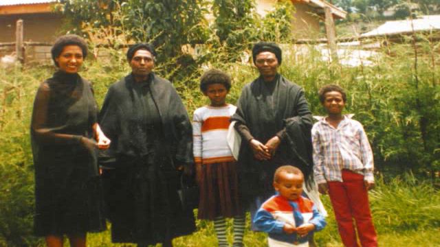 Aya Bader смотреть онлайн