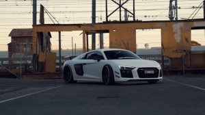 Jemma Johnson - Hymn For The Weekend Audi R8?
