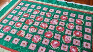 Начала стягать одеяло . Процесс пошел