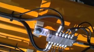 Работа экскаватора JCB JS160W 2