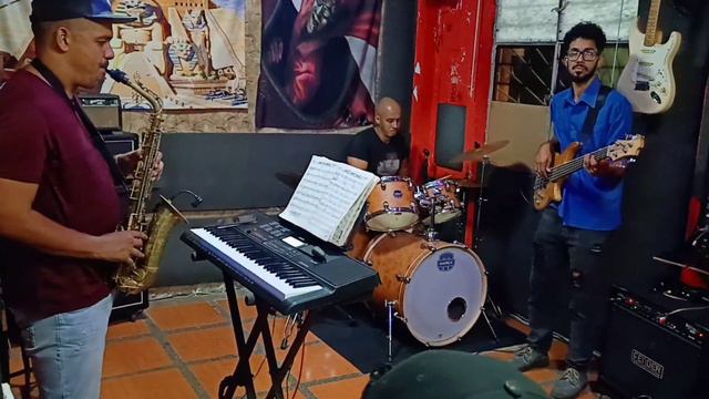 Fender Passport Venue portable Pa System смотреть онлайн