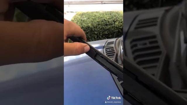 How to change your windshield wipers