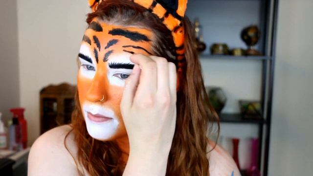 Tiger Halloween Makeup! смотреть онлайн