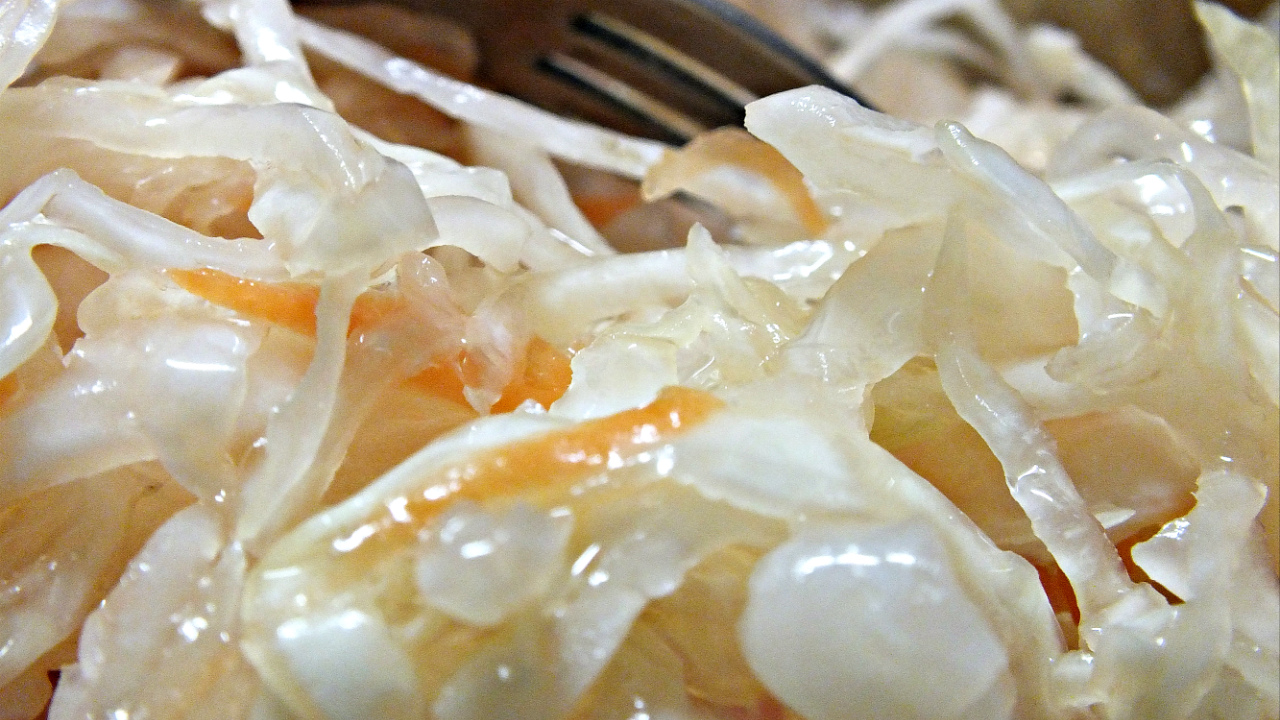 Эта еда от всех болезней! Невероятная польза квашенной капусты для организма. смотреть онлайн